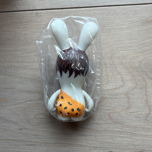 Rabbids caveman - Picture 2 of 2